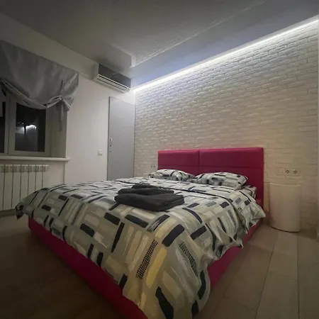 2-Room Luxury Apartment In The Center Kyiv Exterior photo