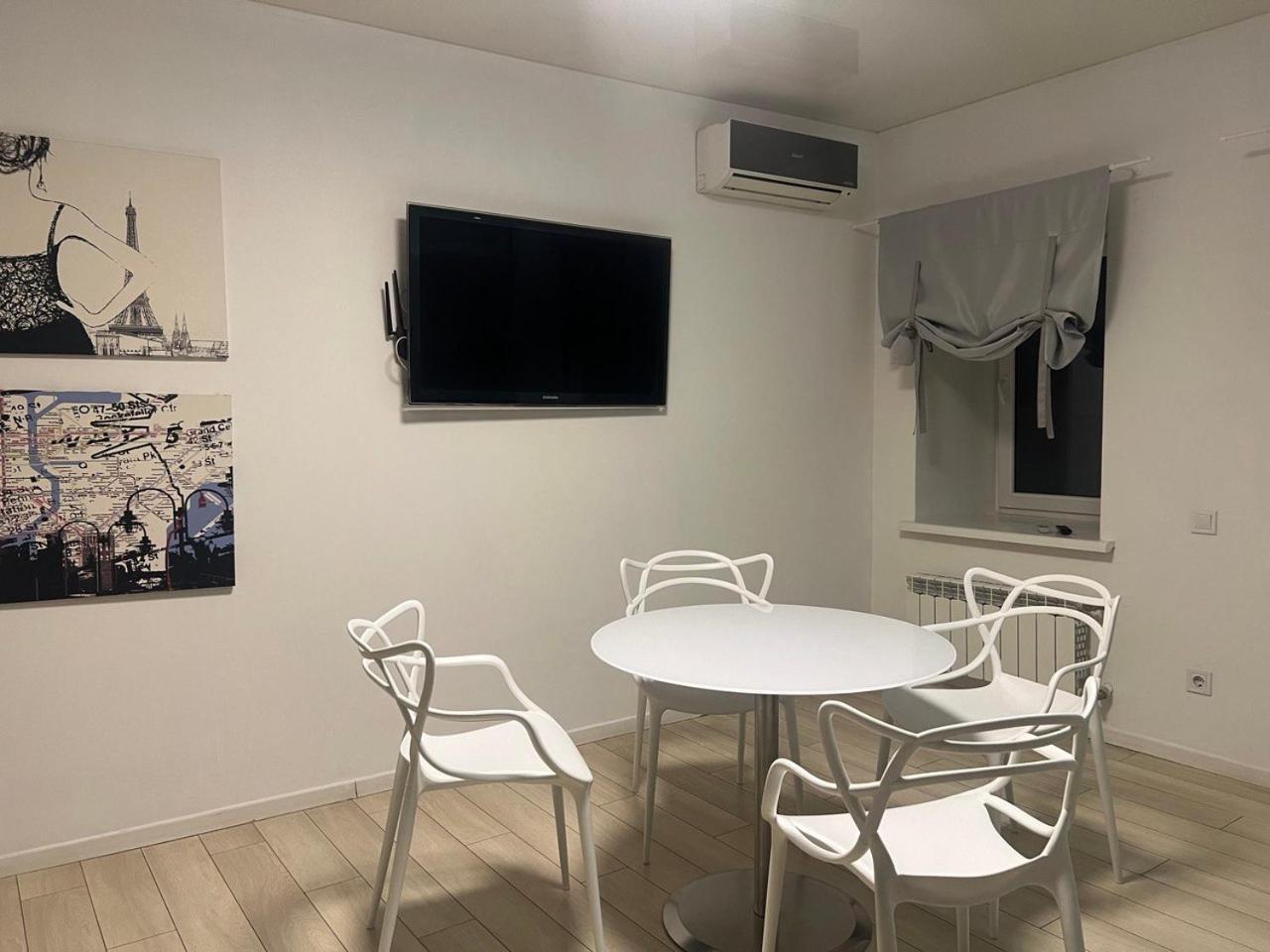 Apartment 2-room Luxury In The Center Kyiv